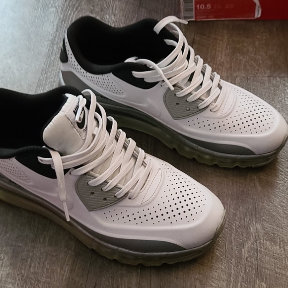 Nike Other - ☄️☄️SOLD☄️☄️Air max size 10.5